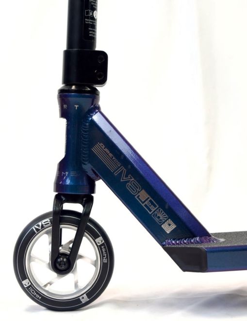 Invert Supreme Jamie Hull Scooter Chameleon